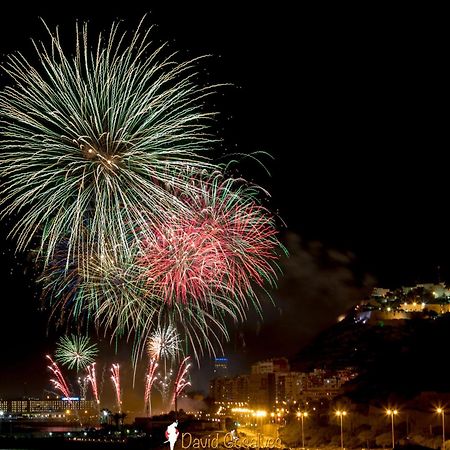 El Barrio Alicante , Playa Y Casco Antiguo ภายนอก รูปภาพ